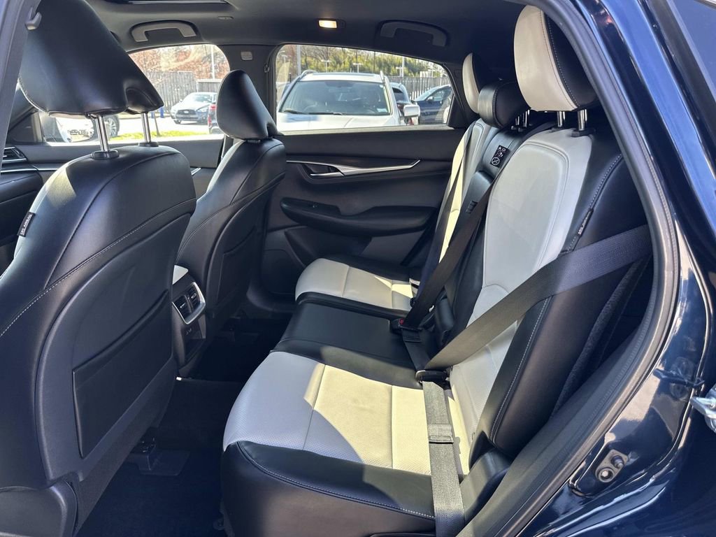 Certified 2025 INFINITI QX55 Luxe w/ Cargo Package image 31