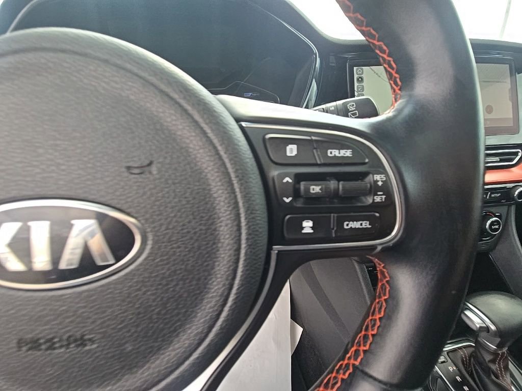 Used 2020 Kia Niro Touring image 19