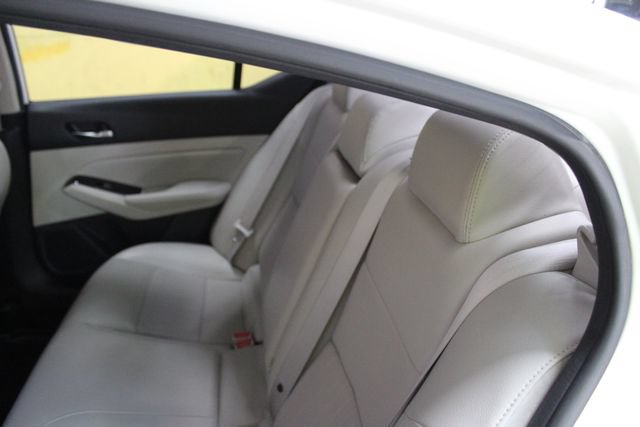 Used 2020 Nissan Altima 2.5 Platinum AWD/4WD image 9