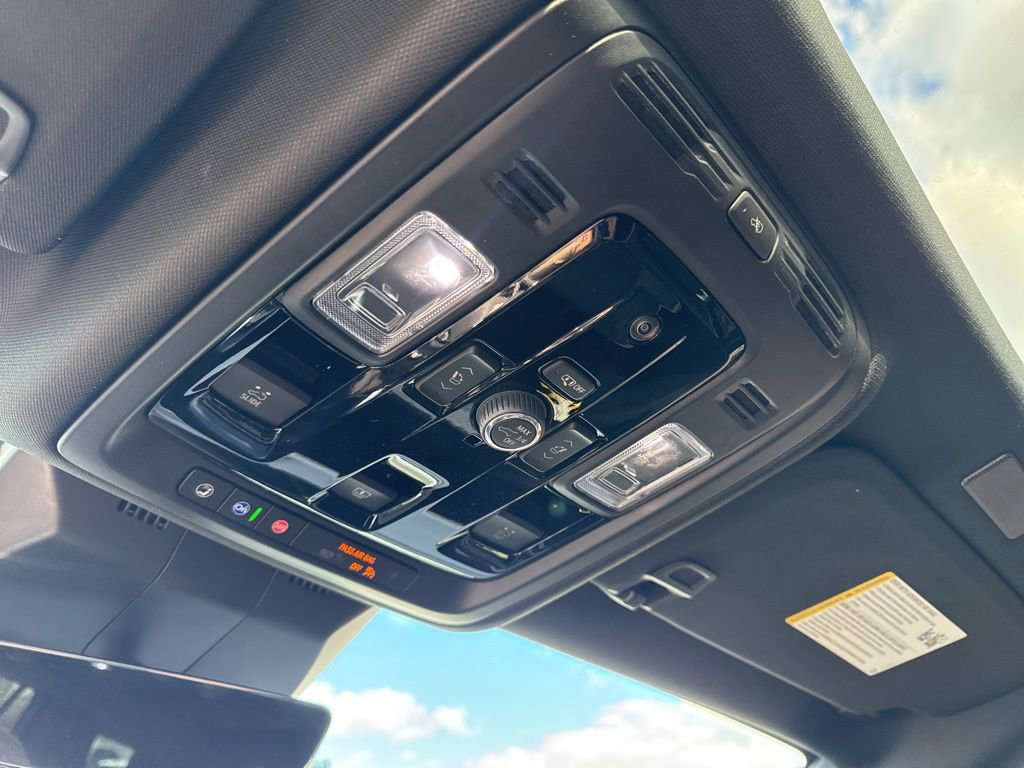 Used 2026 Cadillac Escalade Sport w/ Touring Package image 43