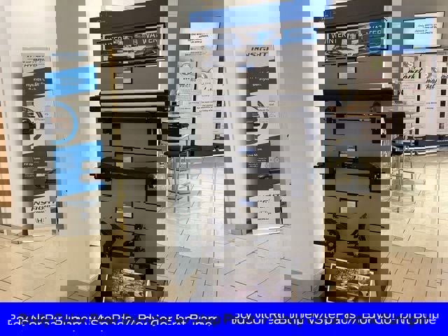 Used 2023 RAM 1500 Laramie image 12