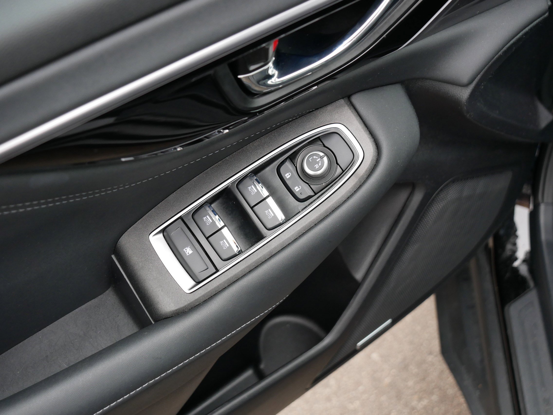 Certified 2025 Subaru Outback Limited image 19