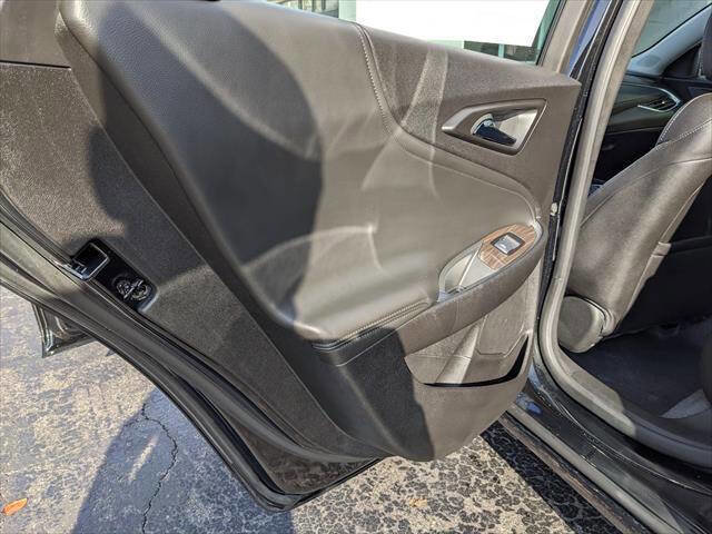 Used 2025 Chevrolet Malibu LT image 13