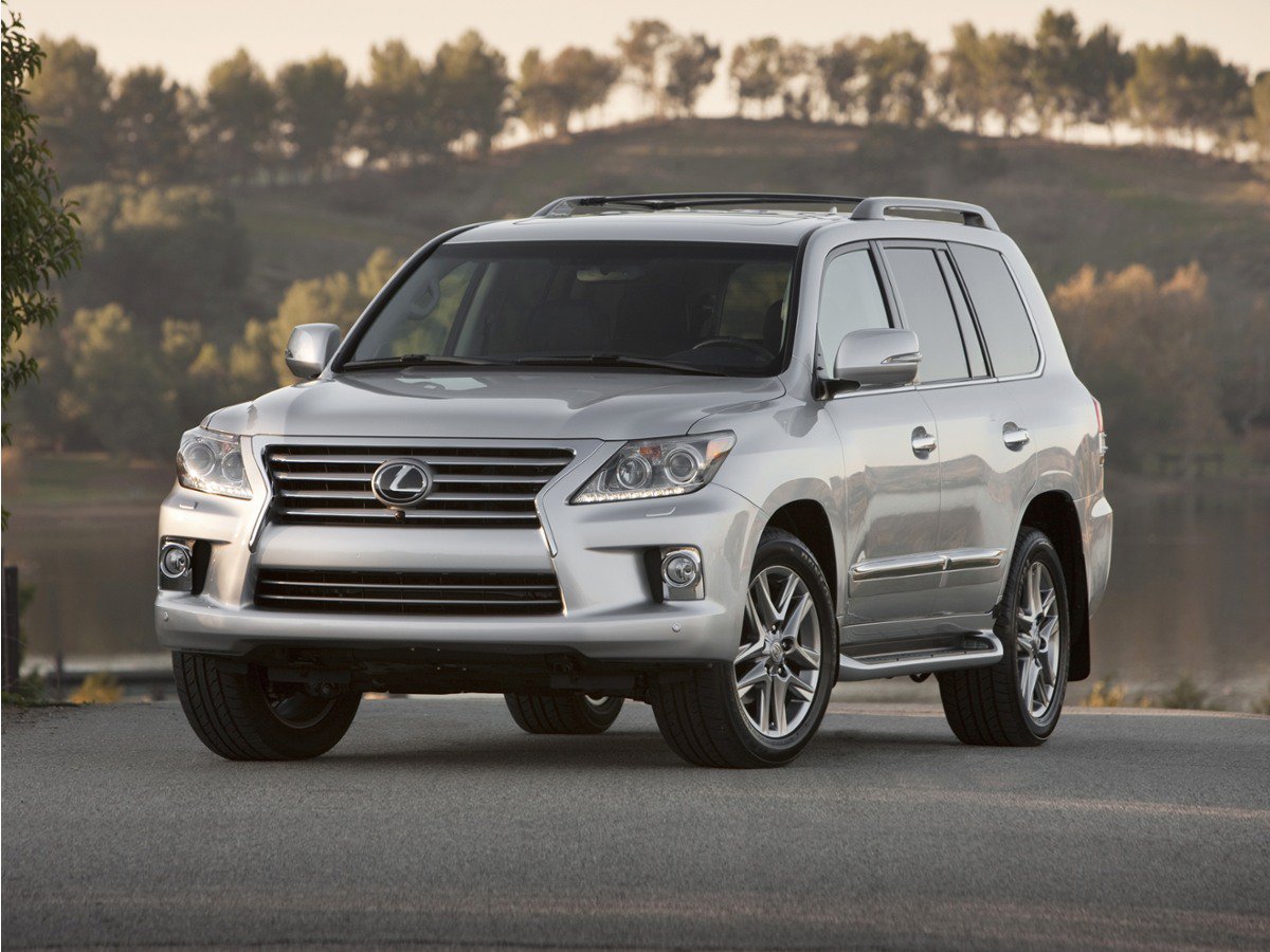 Used 2015 Lexus LX 570 4WD w/ Luxury Package video 1