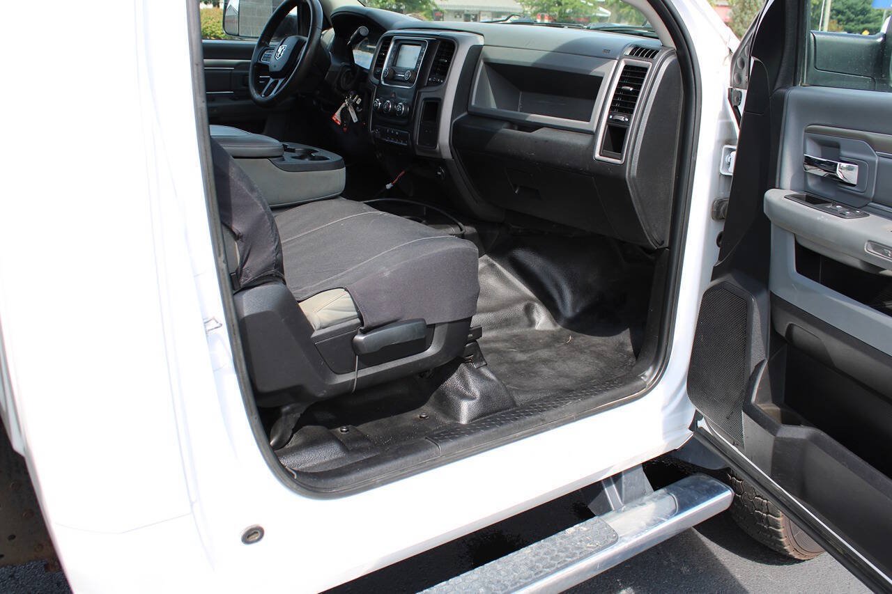 Used 2016 RAM 5500 Tradesman w/ Power & Remote Entry Group AWD/4WD image 48