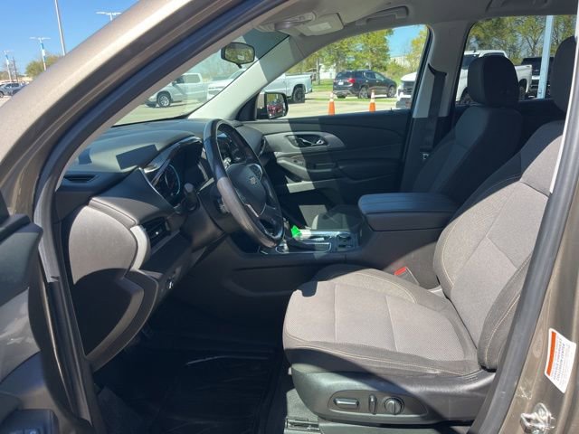 Used 2020 Chevrolet Traverse LT image 14