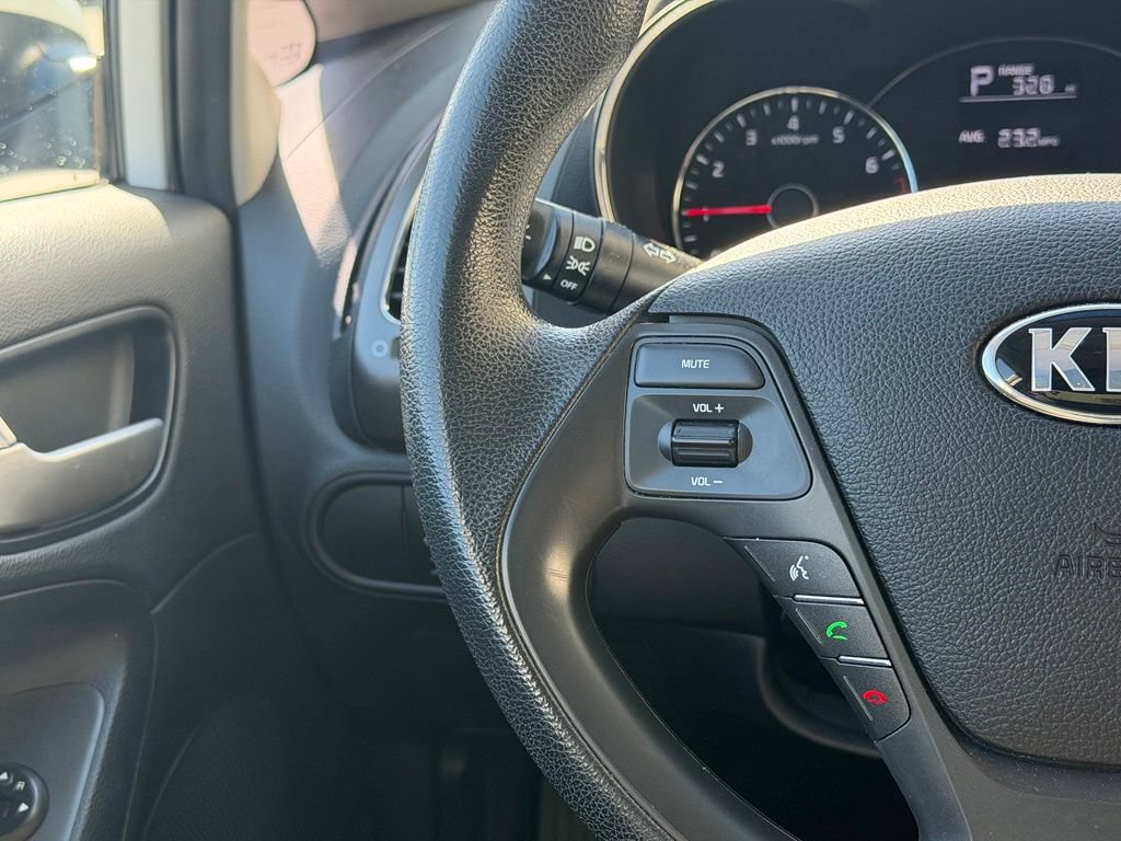 Used 2017 Kia Forte LX FWD image 9