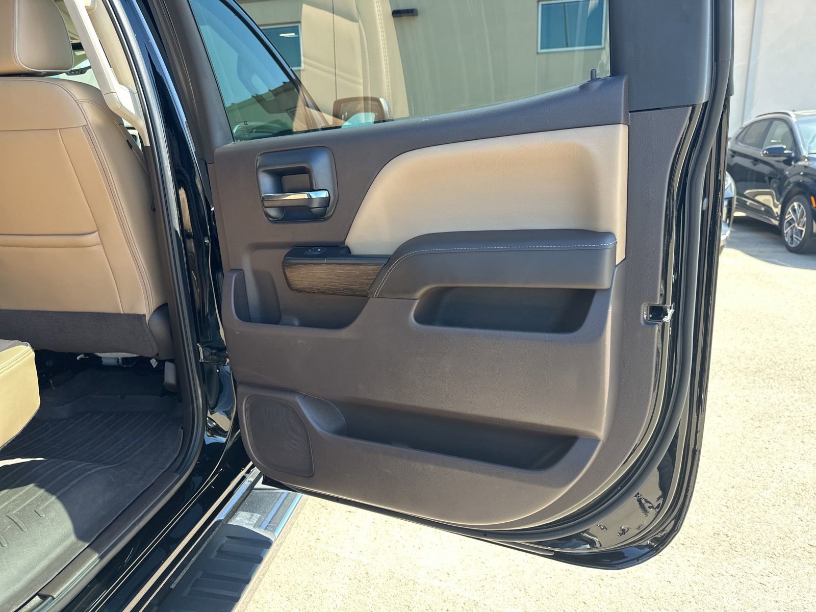 Used 2018 GMC Sierra 1500 Denali AWD/4WD image 36
