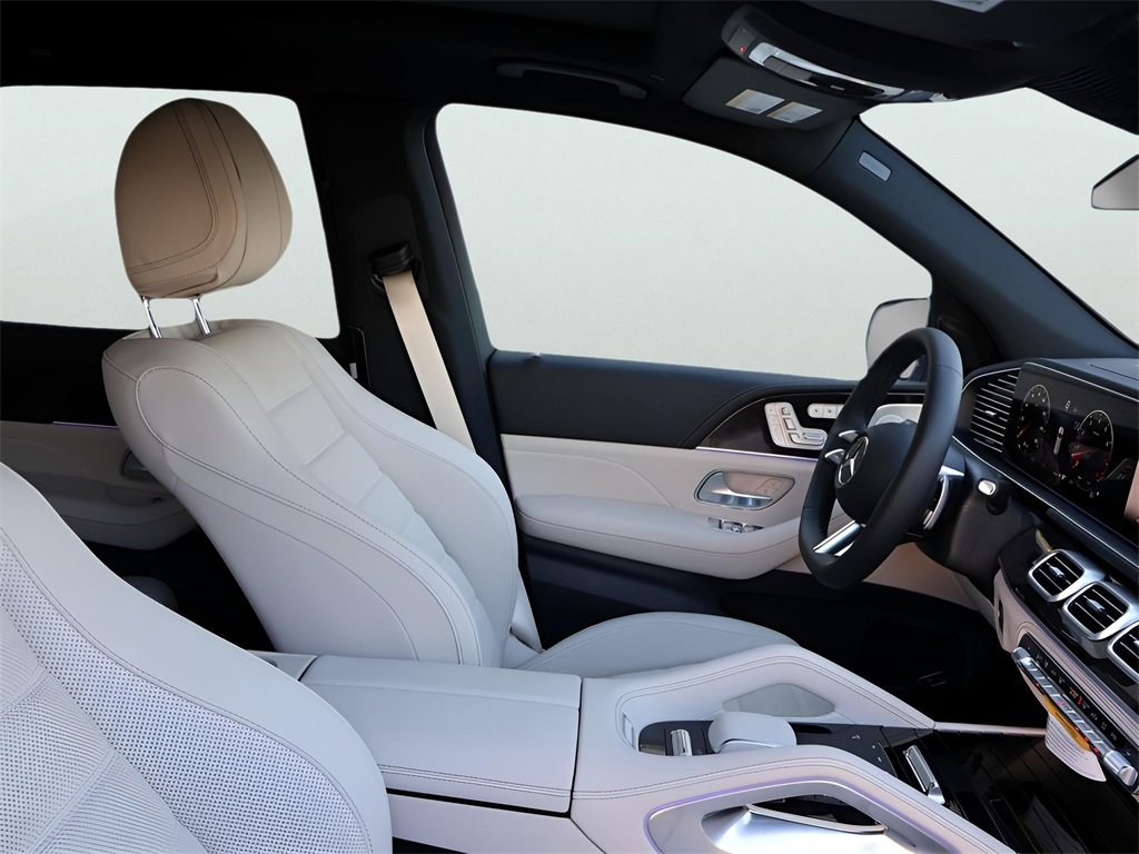 New 2026 Mercedes-Benz GLS 580 4MATIC image 11