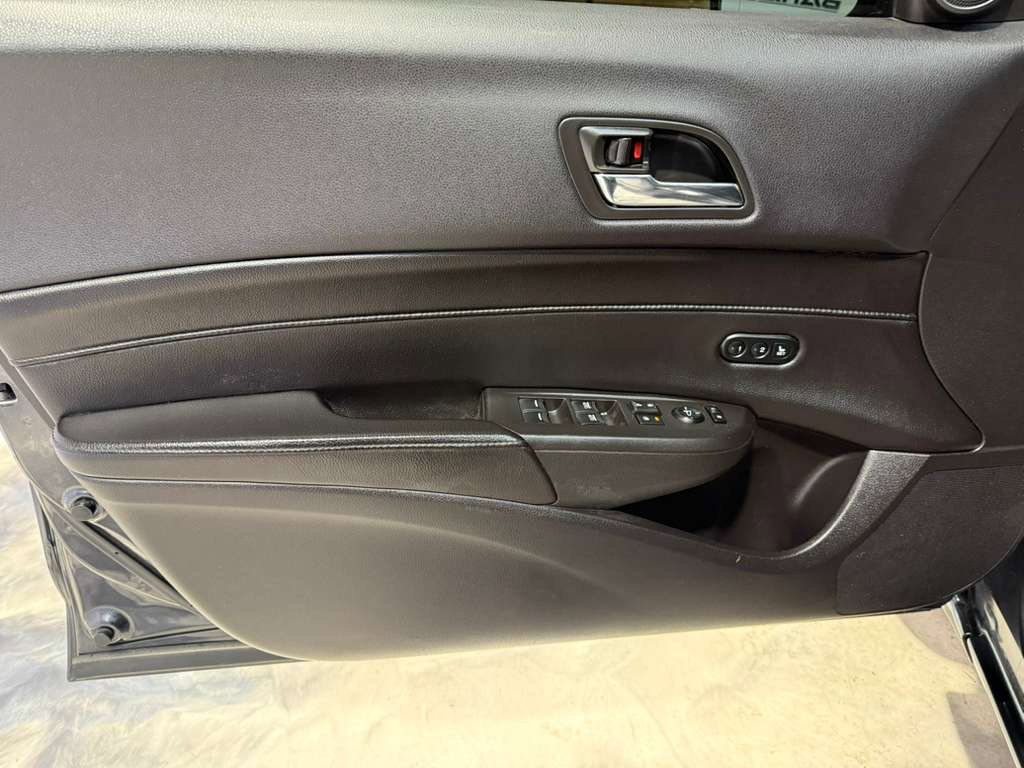 Used 2016 Acura ILX w/ Premium Package image 39