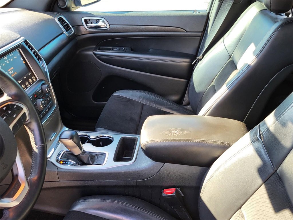 Used 2018 Jeep Grand Cherokee Altitude image 31