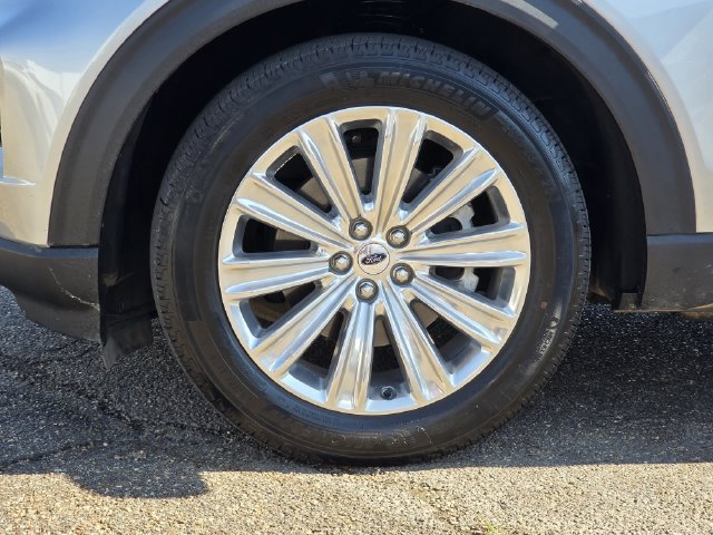 Certified 2024 Ford Explorer Limited w/ Limited Technology Package RWD image 37