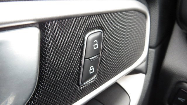 Certified 2023 Ford Explorer XLT w/ Equipment Group 202A image 26