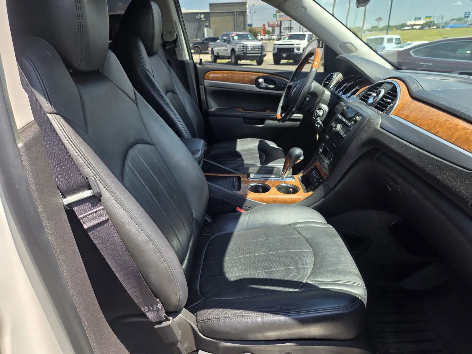 Used 2012 Buick Enclave Leather w/ LPO, Cargo Convenience Pkg FWD image 14