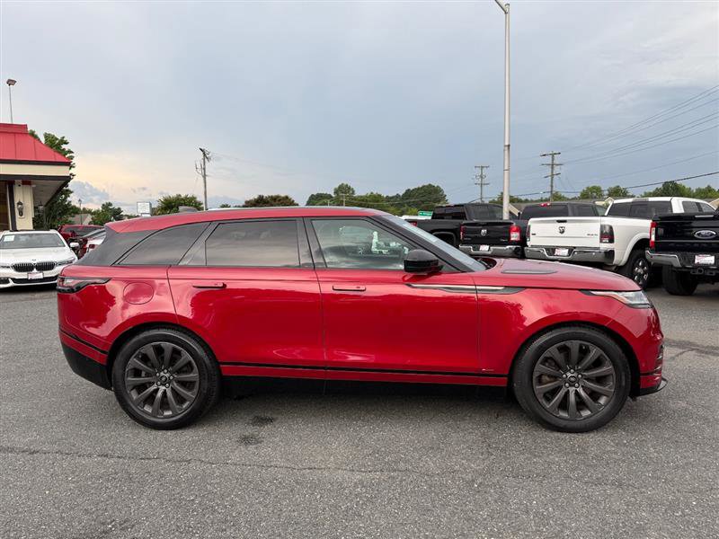 Used 2018 Land Rover Range Rover Velar R-Dynamic SE image 2