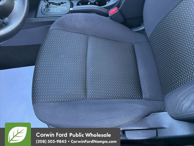 Used 2011 Hyundai Elantra GLS image 23