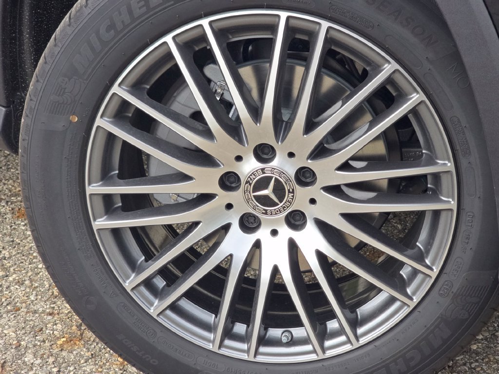 New 2027 Mercedes-Benz GLC 300 4MATIC image 11
