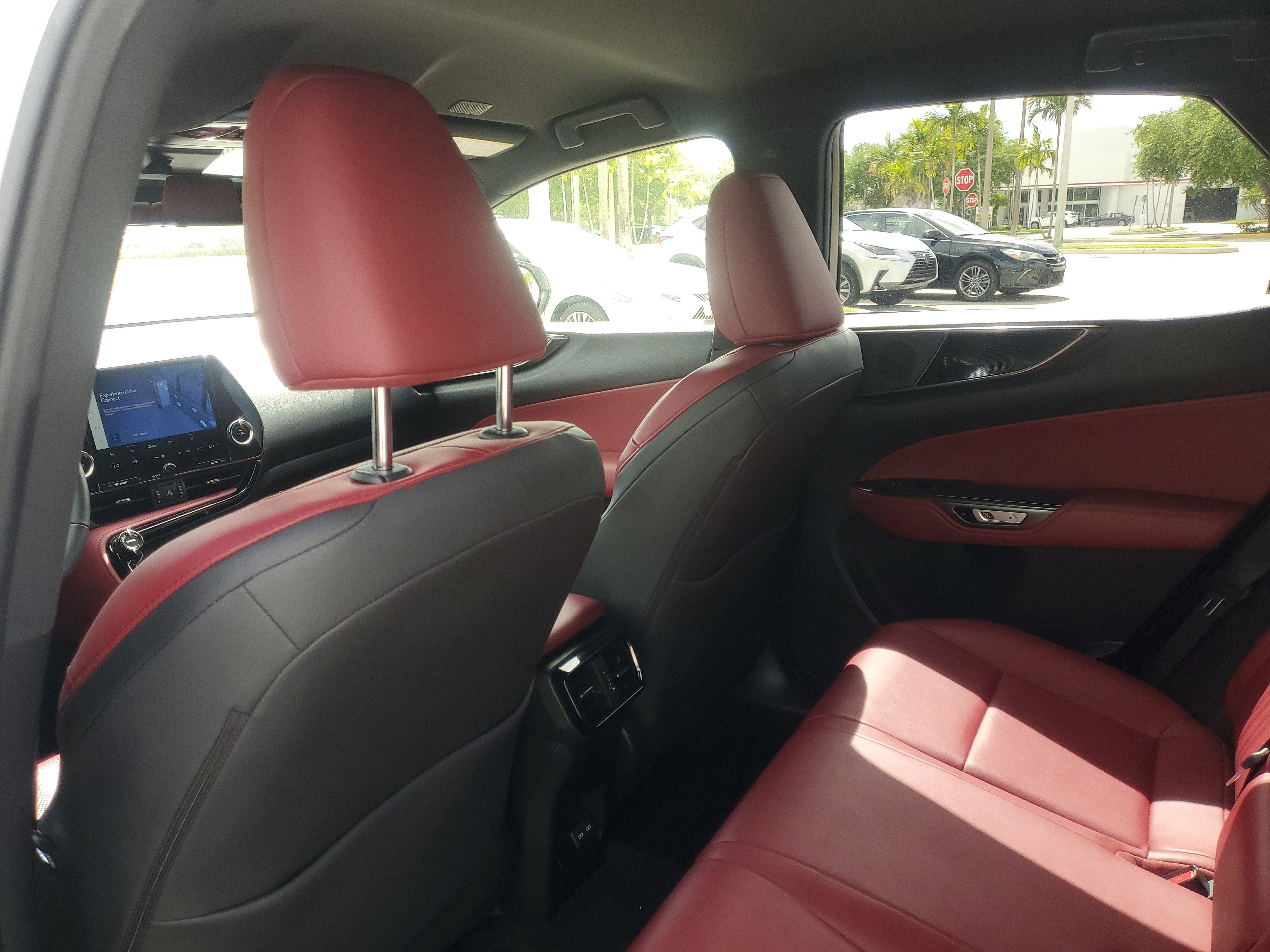 Used 2022 Lexus NX 250 FWD w/ Towing Package (2000 Lbs) image 17