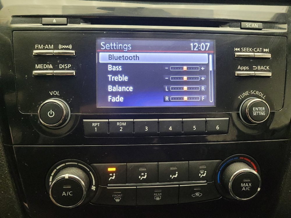 Used 2018 Nissan Rogue Sport S w/ S Appearance Package image 25