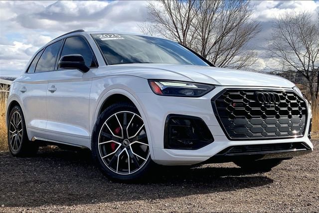 Certified 2025 Audi SQ5 Premium Plus image 2