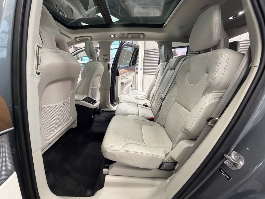 Used 2017 Volvo XC90 T6 Inscription w/ Vision Package image 57