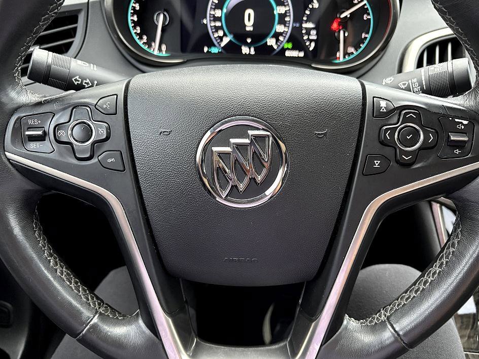 Used 2015 Buick LaCrosse Leather image 21