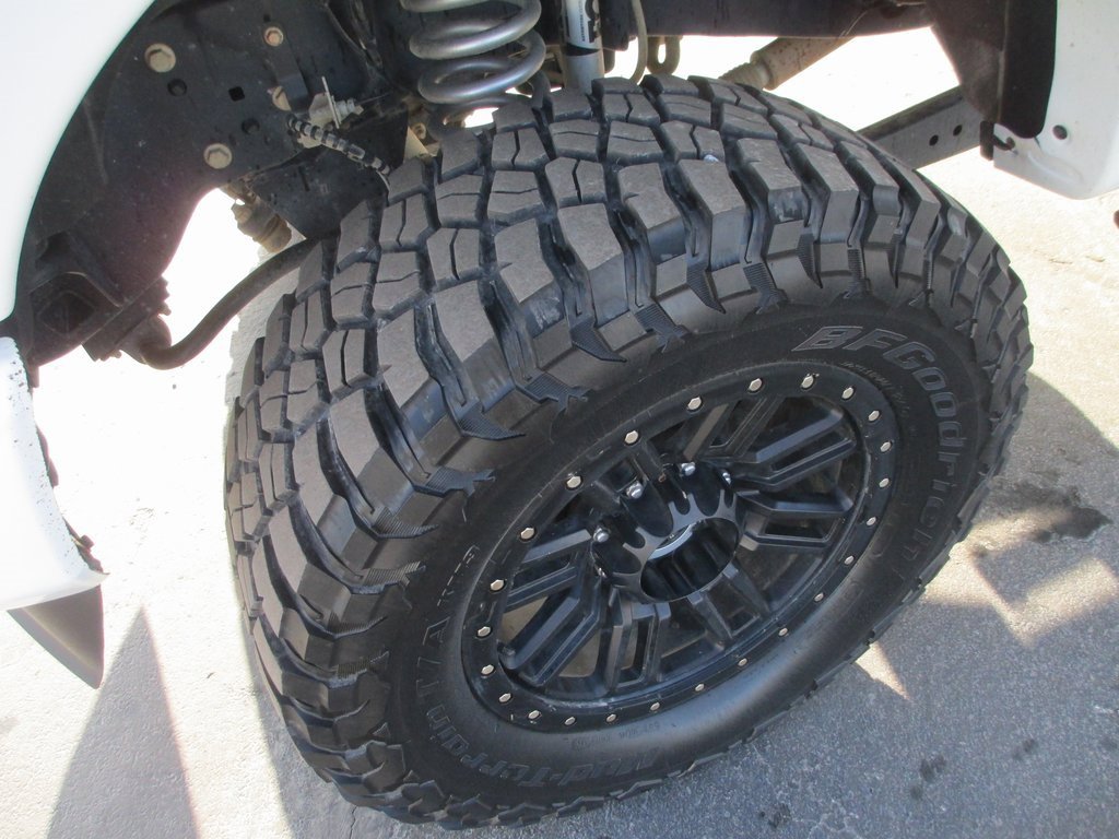 Used 2022 Ford F250 Lariat w/ Black Appearance Package image 10