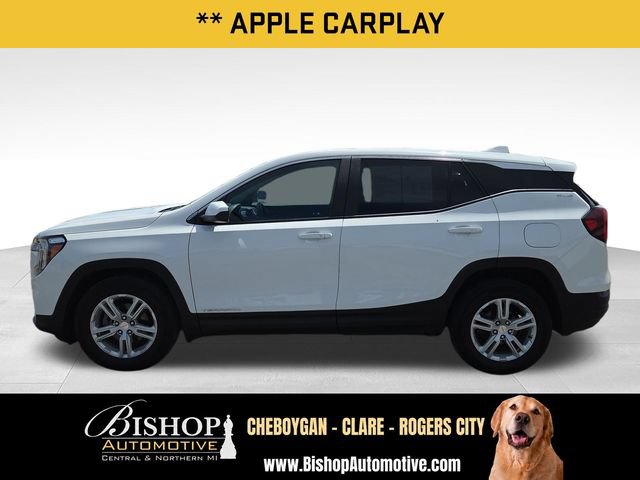 Used 2024 GMC Terrain SLE w/ LPO, Floor Liner Package FWD image 8