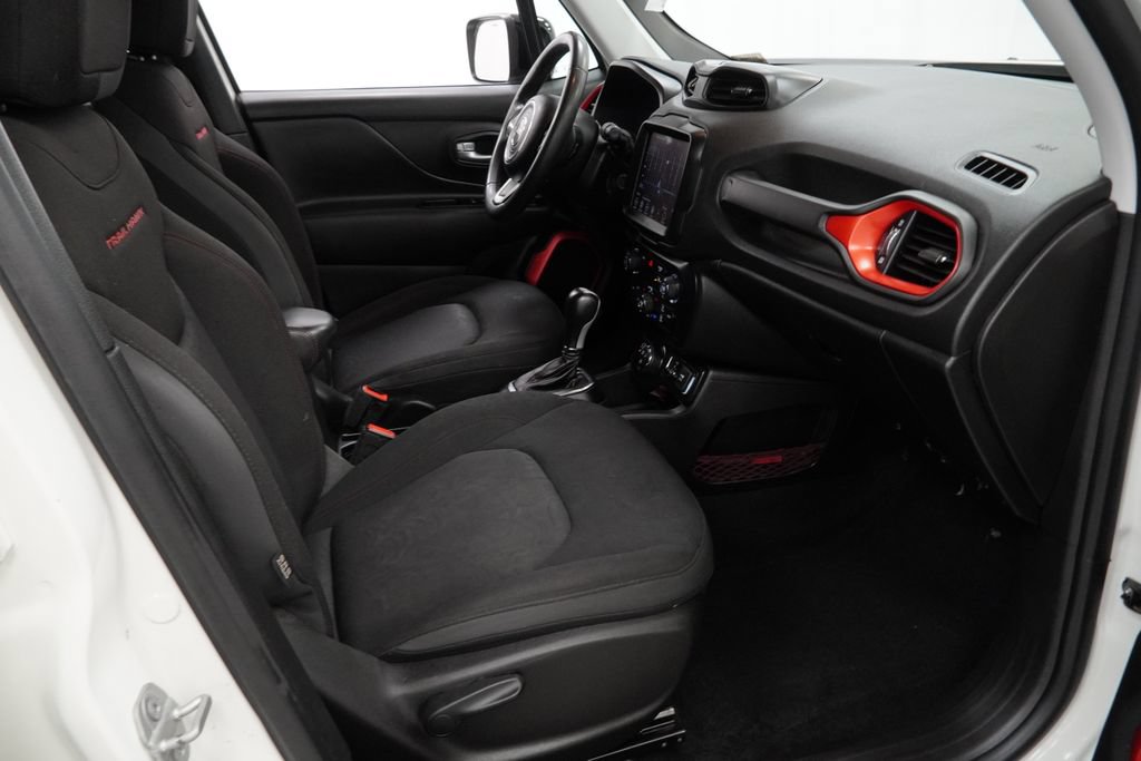 Certified 2023 Jeep Renegade Trailhawk AWD/4WD image 47