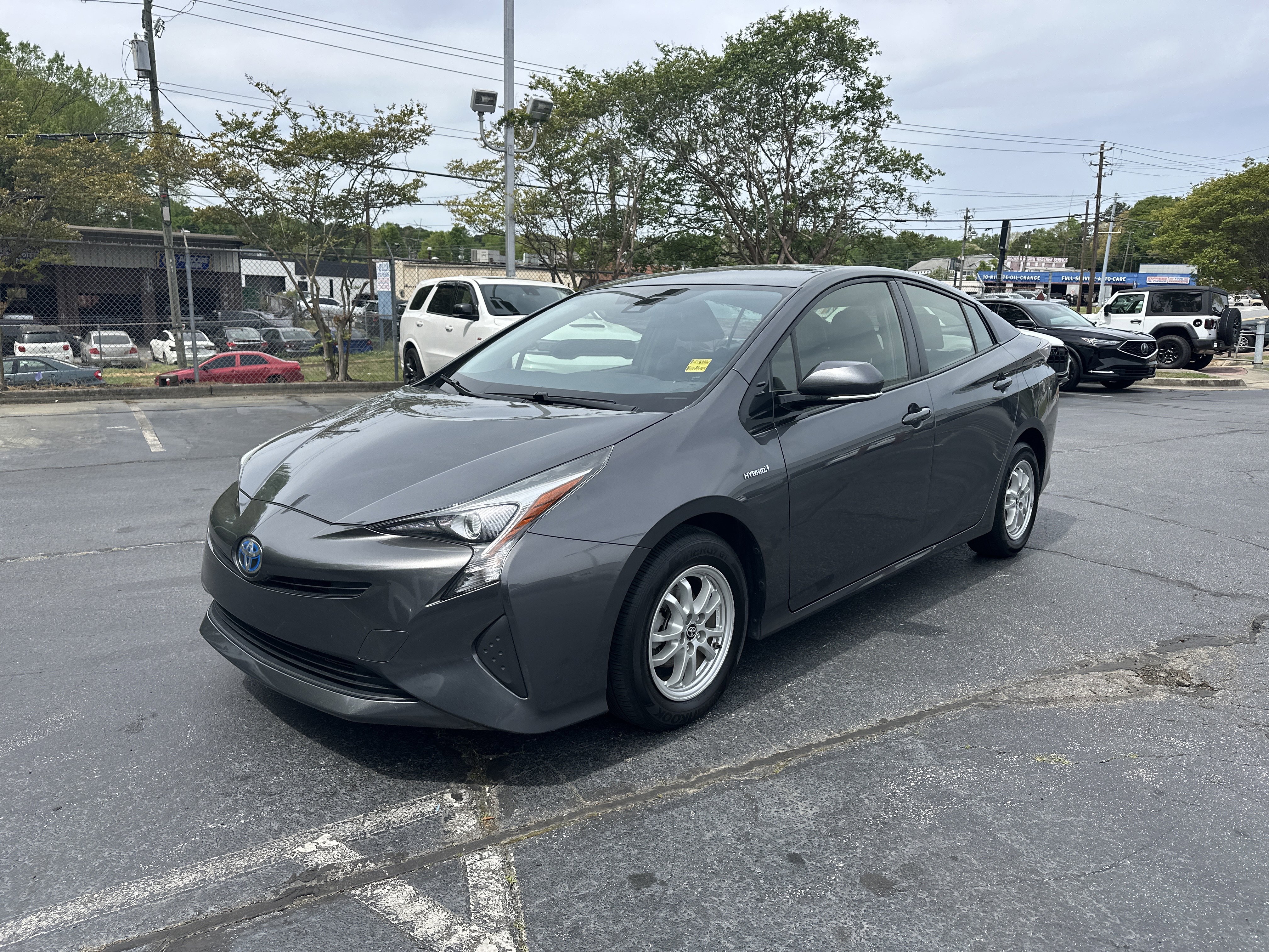 Used 2017 Toyota Prius Three image 4