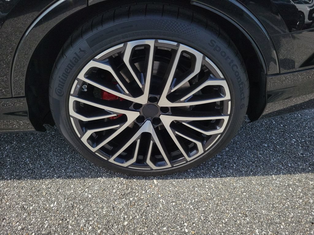 New 2026 Audi SQ7 Prestige AWD/4WD image 28