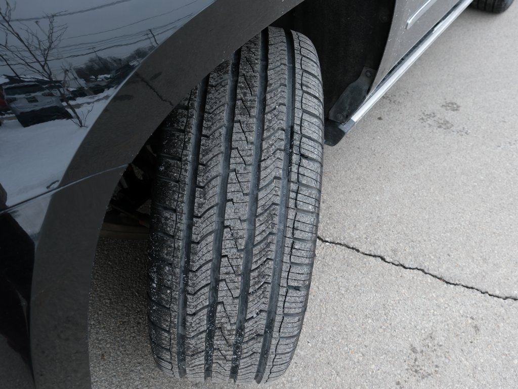 Used 2016 GMC Yukon Denali w/ Open Road Package image 14