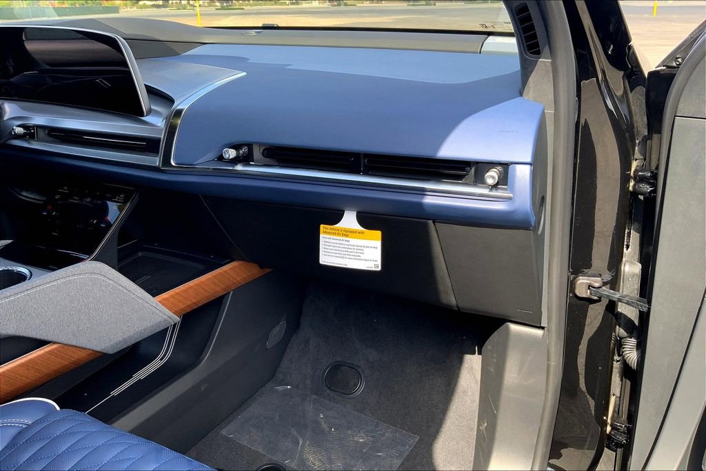 New 2026 Cadillac Vistiq Premium Luxury image 33