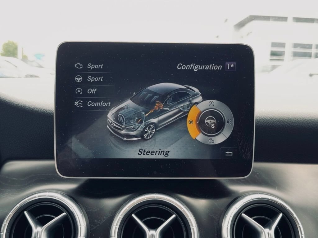 Used 2018 Mercedes-Benz CLA 250 4MATIC image 40