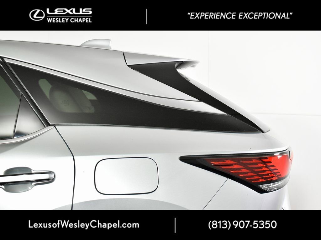 Used 2024 Lexus RX 350 FWD w/ Technology Package image 12