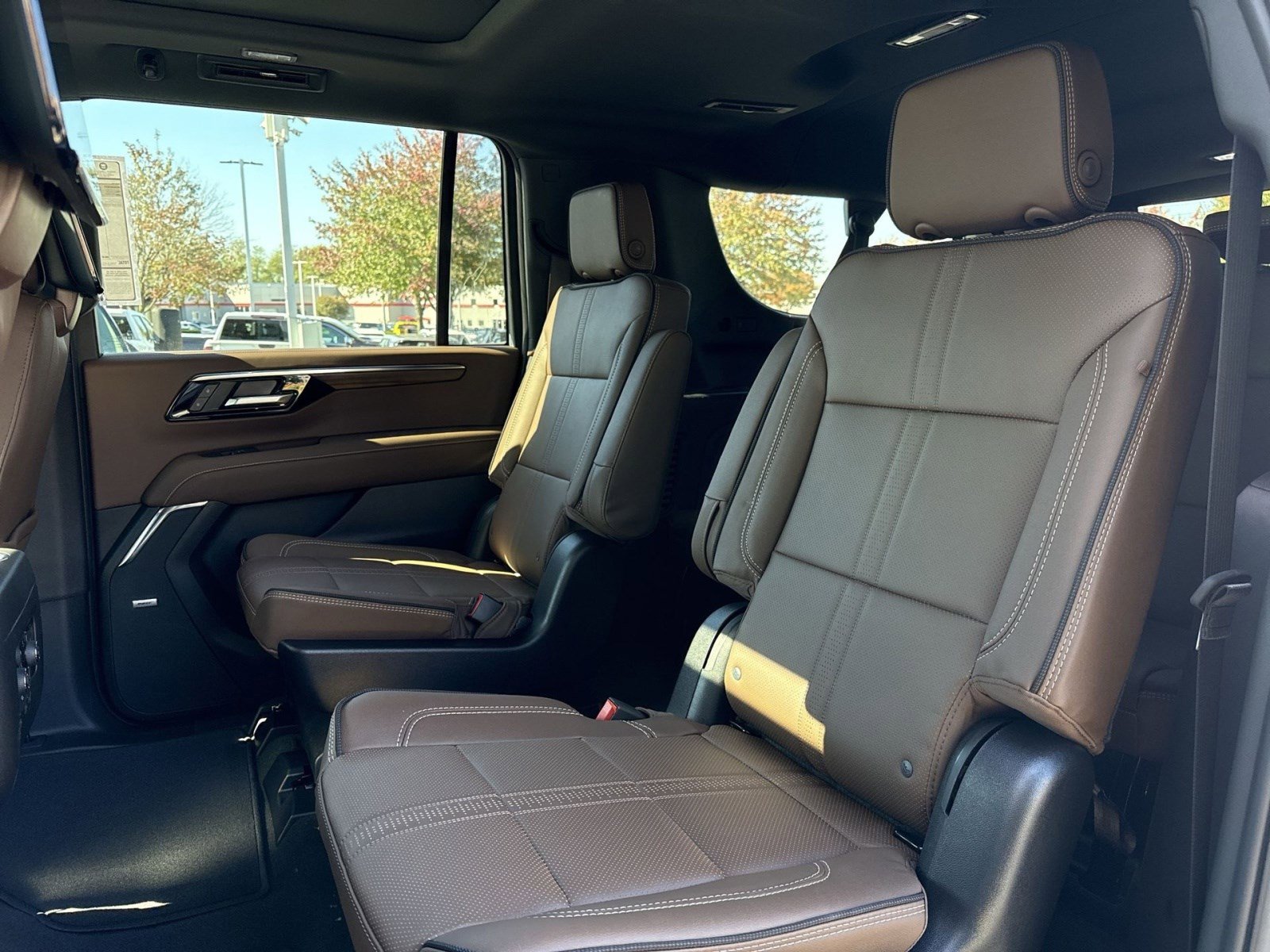 New 2026 Chevrolet Suburban High Country image 20