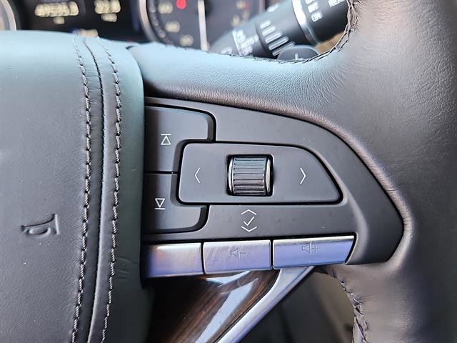 Certified 2021 Cadillac XT6 Premium Luxury w/ Platinum Package image 18