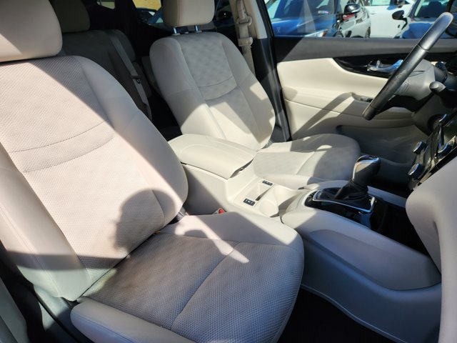 Certified 2020 Nissan Rogue Sport SV w/ All-Weather Package FWD image 14
