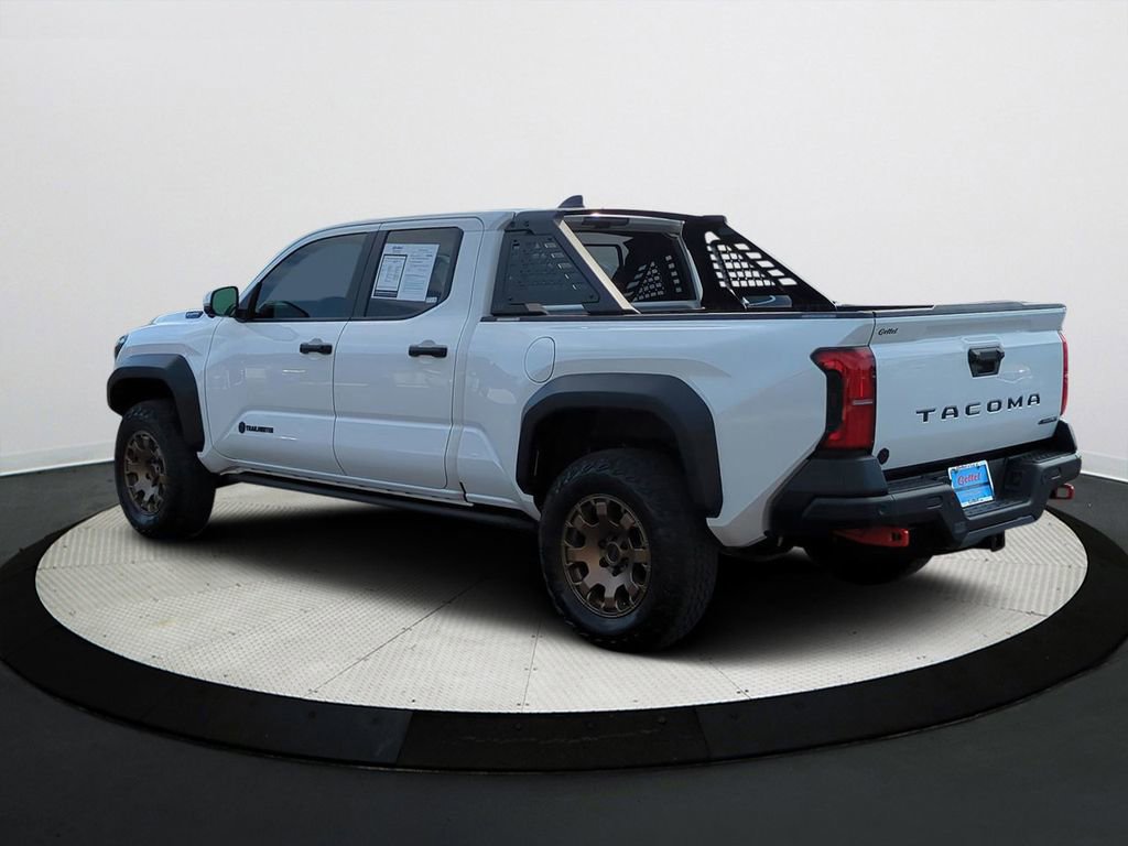 Used 2025 Toyota Tacoma Trailhunter image 6