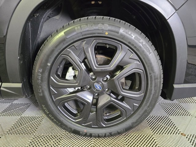 Used 2023 Subaru Ascent Onyx Edition image 3