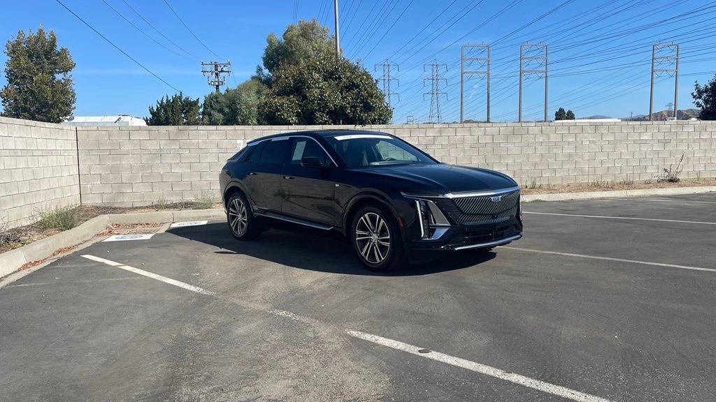 Certified 2024 Cadillac Lyriq Luxury RWD image 5