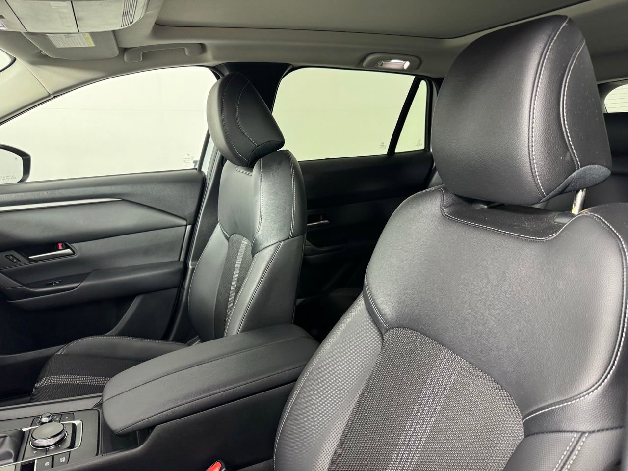 Used 2025 MAZDA CX-50 AWD 2.5 S w/ Premium Package image 10