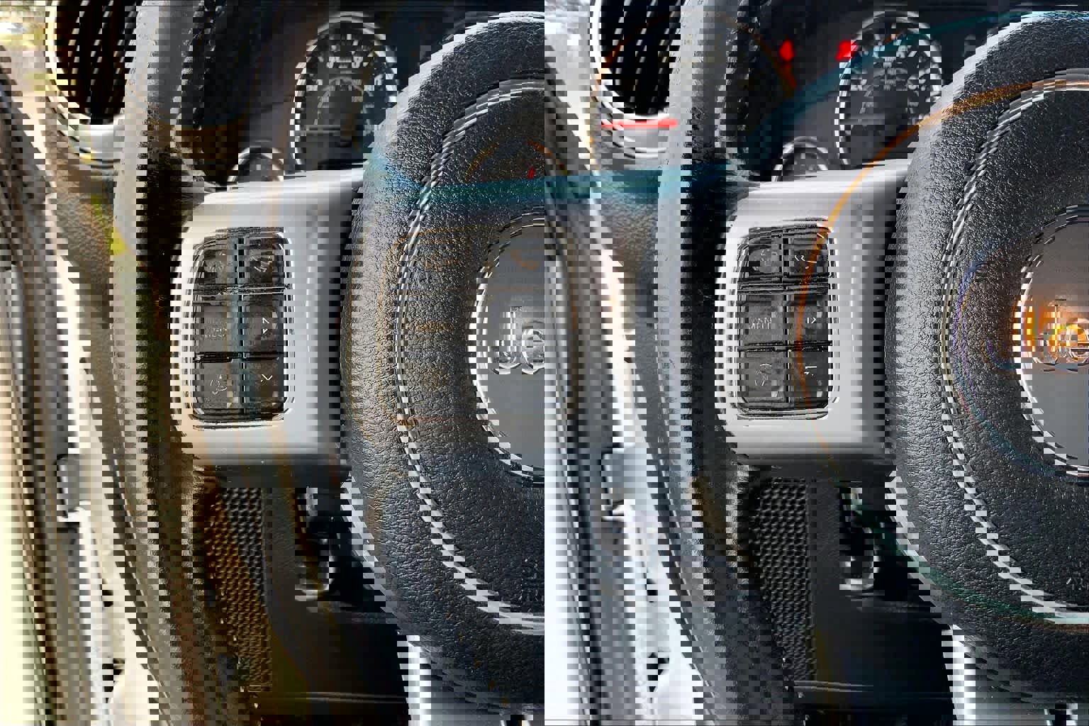 Used 2012 Jeep Wrangler Freedom Edition image 23