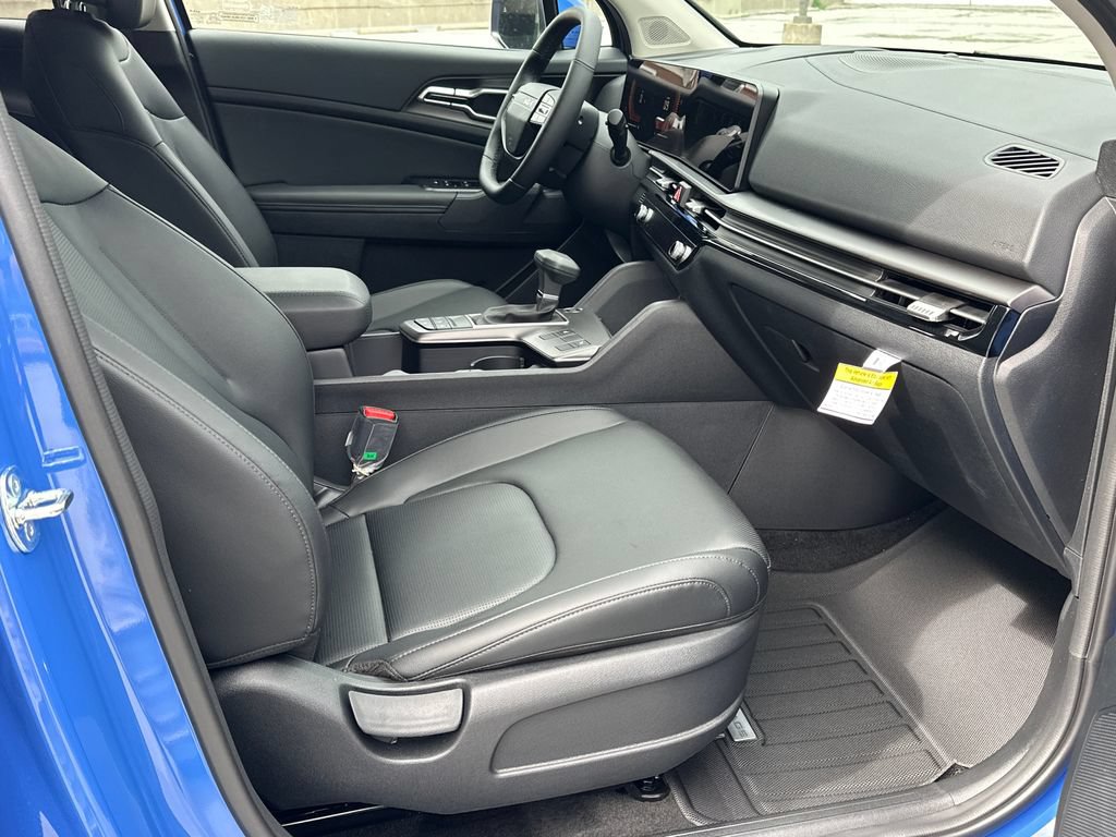 New 2026 Kia Sportage EX FWD image 12