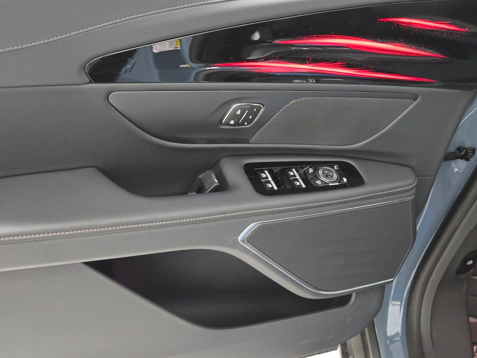 New 2026 Lincoln Nautilus Premier w/ Jet Appearance Package image 23