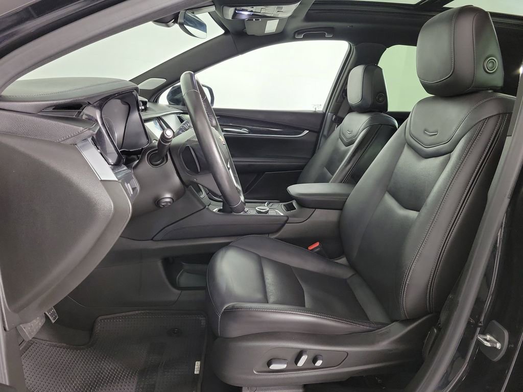 Certified 2023 Cadillac XT5 Premium Luxury image 17