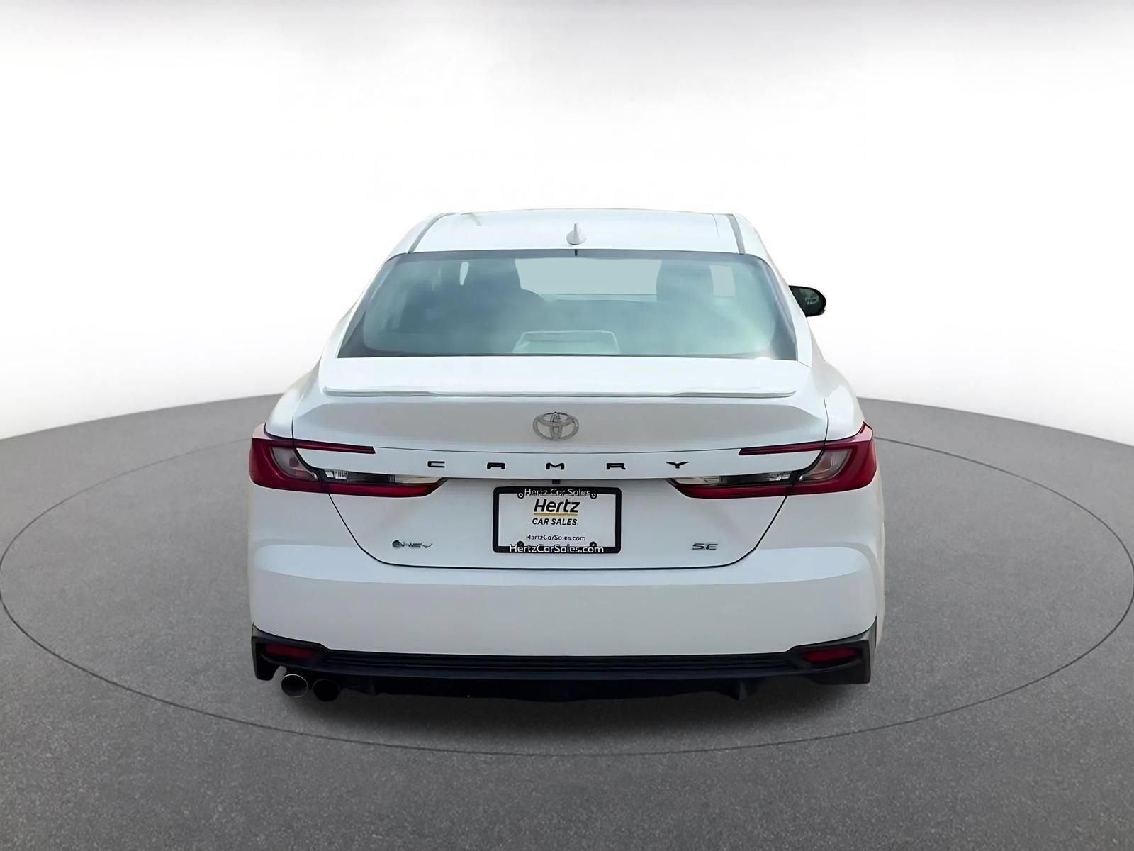 Used 2026 Toyota Camry SE FWD image 10