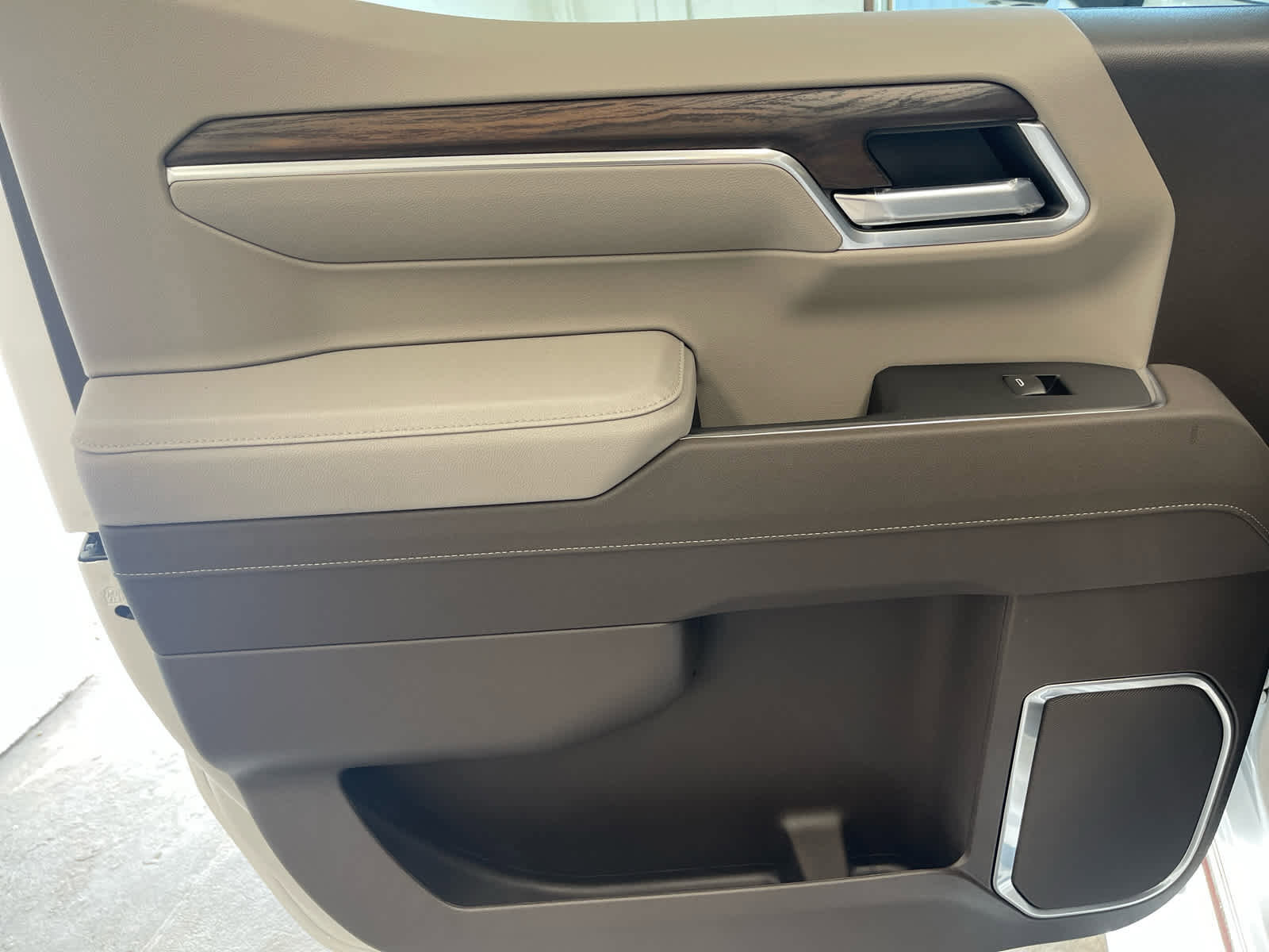 New 2026 GMC Sierra 1500 SLT w/ SLT Premium Plus Package image 25