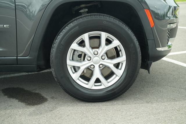 Used 2021 Jeep Grand Cherokee L Limited AWD/4WD image 49