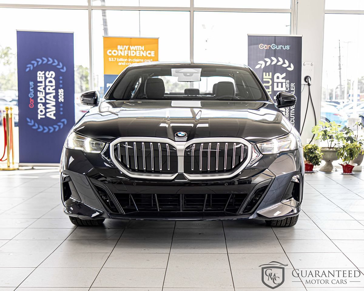 Used 2026 BMW 530i xDrive AWD/4WD image 2